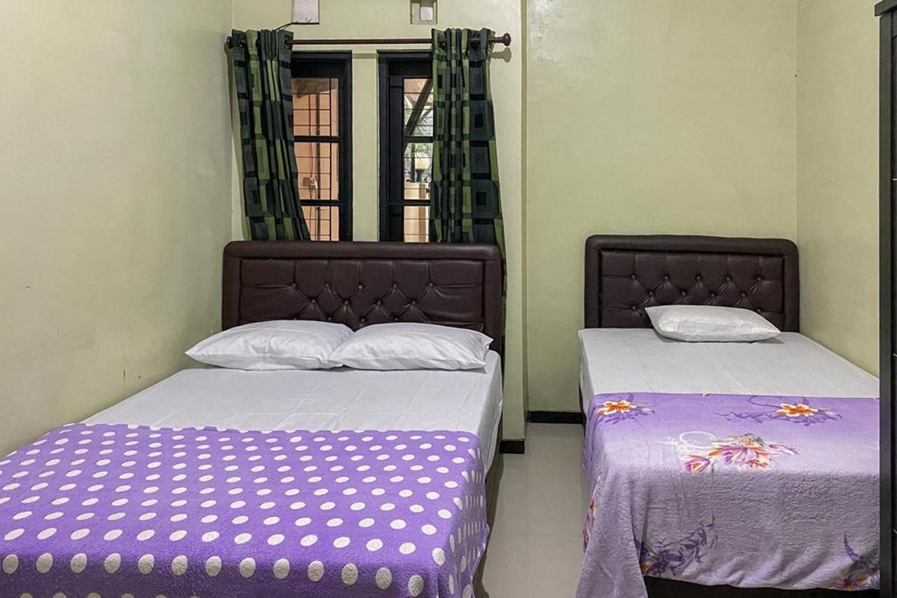 Baitussafar Ummi 1 Syariah Hotell Malang Eksteriør bilde
